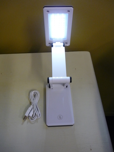 triumph rechargeable folding desk lamp