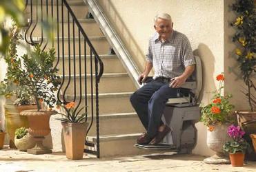 12444 pr06419b%20stannah%20320%20outdoor%20stairlift