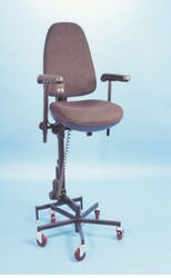 23795 living office chair