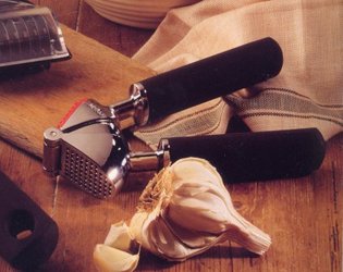 2558 pr13989%20 %20garlic%20press%202%20