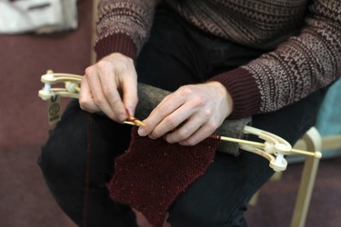 29756 knitting aid 1024x683