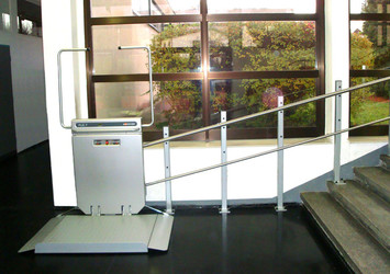 33963 plattformlift plg7