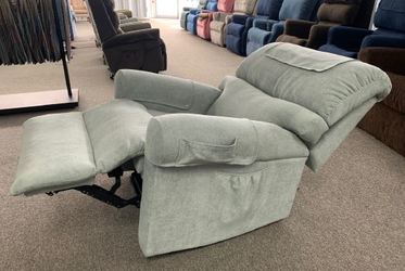 34015 catherine recliner lift chair