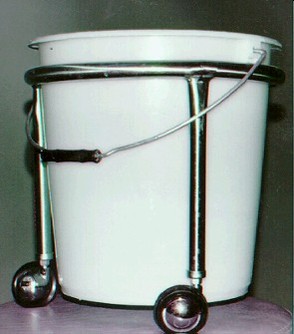 10432 pr09782%20kick%20bucket%20stand.