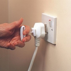 13633 pr00561%20homecraft%20plug%20pull