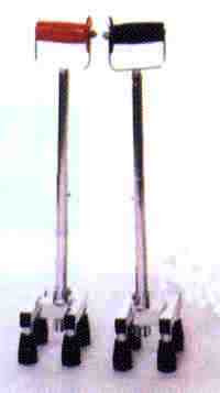 2077 pr13551%20 %20quad%20cane