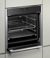 Neff Retractable Oven Door