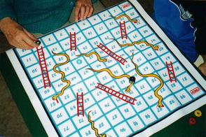 6449 pr02075 giant%20snakes%20and%20ladders