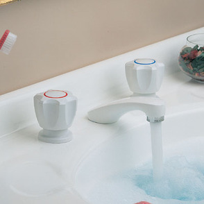 6824 pr08368 crown%20and%20monarch%20taps