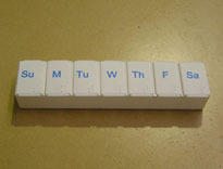 8304 pr16292 large%20print%20pill%20storer